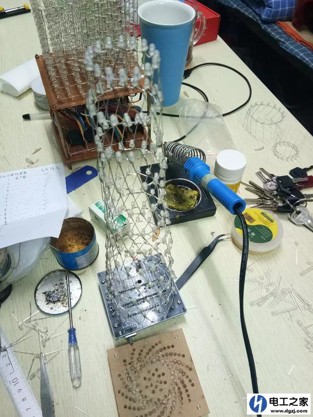 电烙铁怎么上锡