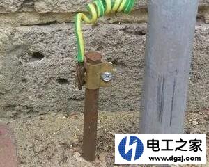 家庭电路到底是接地线好还是不接地线好