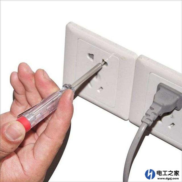 家里的排插如何测量零火线