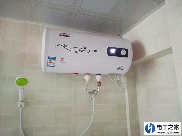 电热水器开一会就跳闸怎么回事