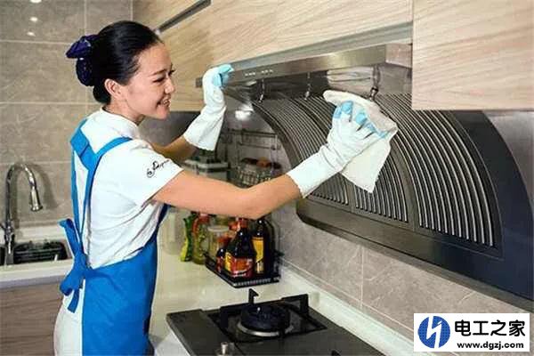 油烟机嗡嗡声但电动机不转是怎么回事
