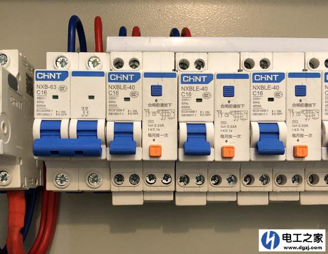 总闸老跳闸插头都拔了还跳闸